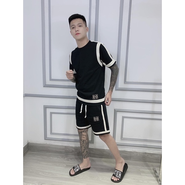 Bộ Hè Cổ Tròn Pha Vạch Trắng Chấm Lỗ Cực Sang | BigBuy360 - bigbuy360.vn