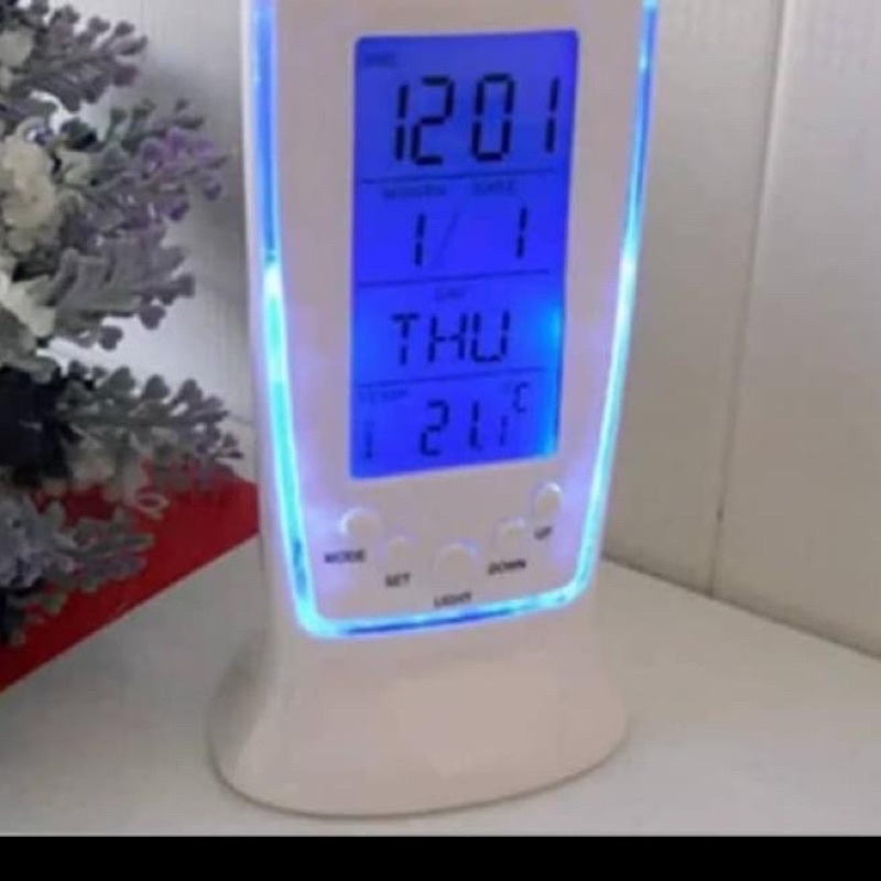 Đồng hồ đo nhiệt độ phòng có đèn Led 108,109