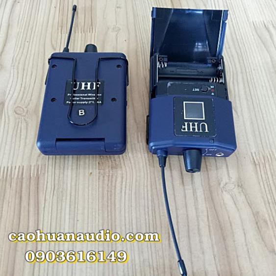 SIÊU RẺ-Bộ Micro không dây 2 người Đeo tai + cài áo XD-SH UHF W-15E