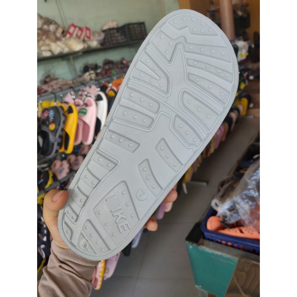 Dép Đúc Nam Thể Thao Cao Cấp, Siêu Bền, Nhẹ, Chống Trượt, Êm Chân D05