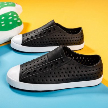 Giày nhựa đi mưa  native MAU DEN cho  bé trai và bé gái từ 6 tuổi đến 15 tuổi tặng thêm 2 jibitz sticker gắn dép native
