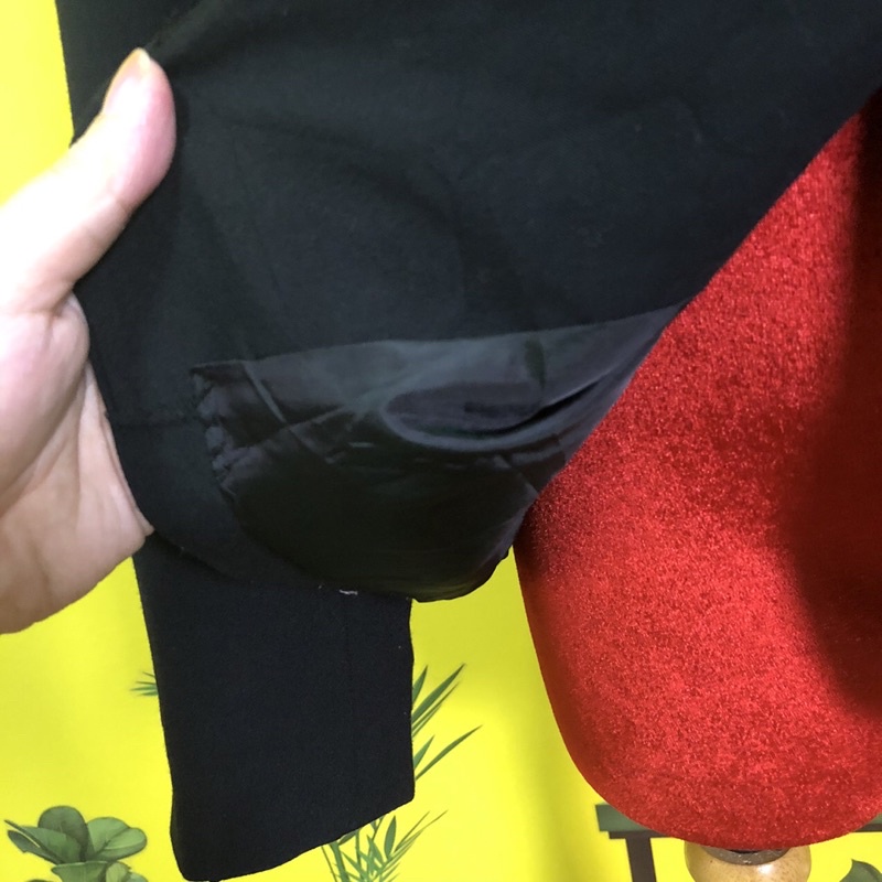 Áo khoác vest blazer đen hình thêu hàng si hàng 2hand