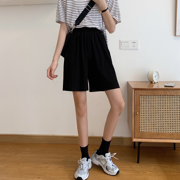 Quần short ống rộng CRQ014 Unisex Nam - Nữ lưng thun màu Đen [TIEMDOJEAN]