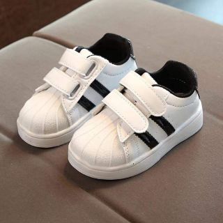 Giày adidas cho bé