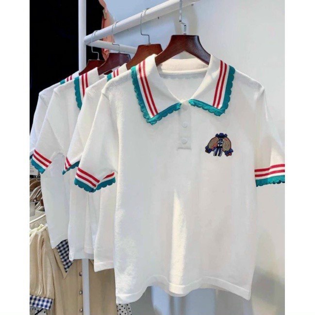 Áo Len Cổ Dức Thêu Ong Siêu Xinh