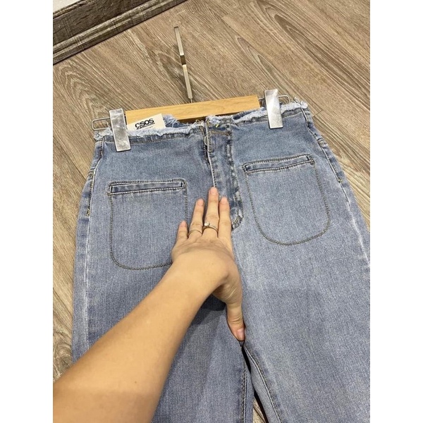 Quần jeans ôm loe tua cạp túi trước