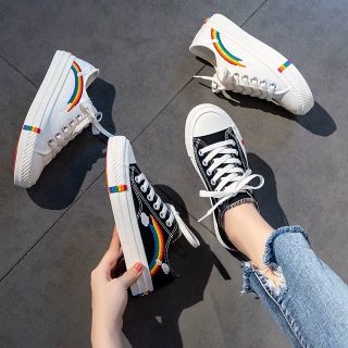 Giày thể thao nữ cầu vòng