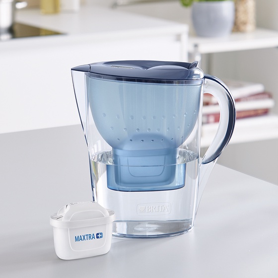 Bình lọc nước Brita Marella 3,5L kèm 4 lõi lọc nắp xanh, hàng chính hãng