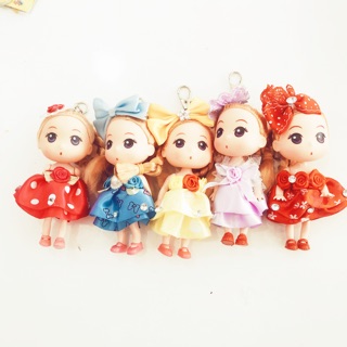 Móc đeo chìa khoá búp bê váy ngắn