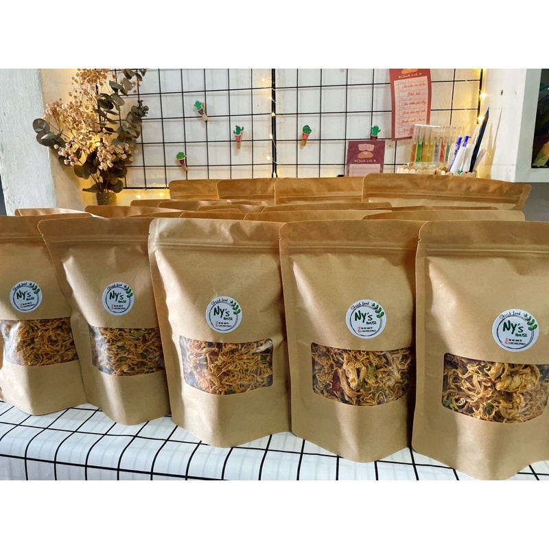 Khô gà lá chanh nhà làm | BigBuy360 - bigbuy360.vn
