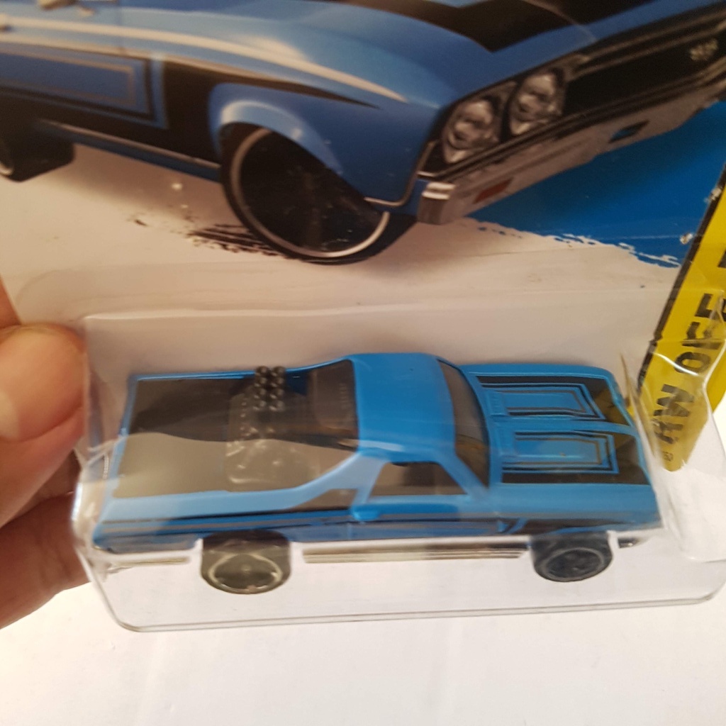 Xe Mô Hình Chính Hãng HotWheels - 68 EL CAMINO