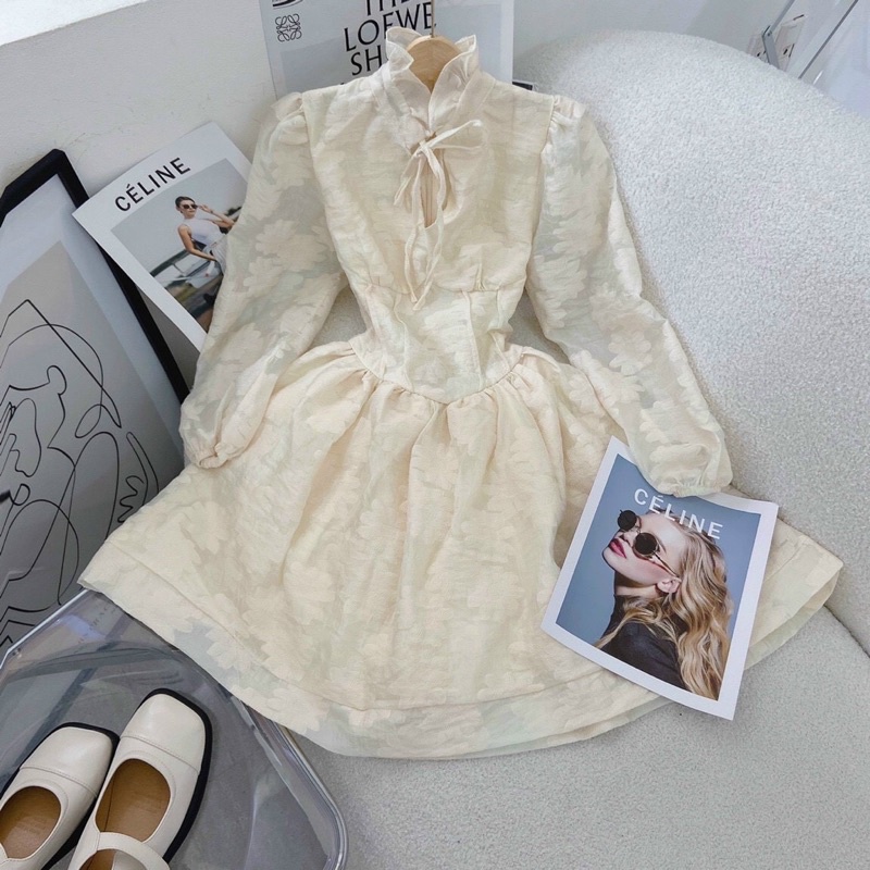 ❤Đầm hoa nổi cutout ngực tay dài ✨✨