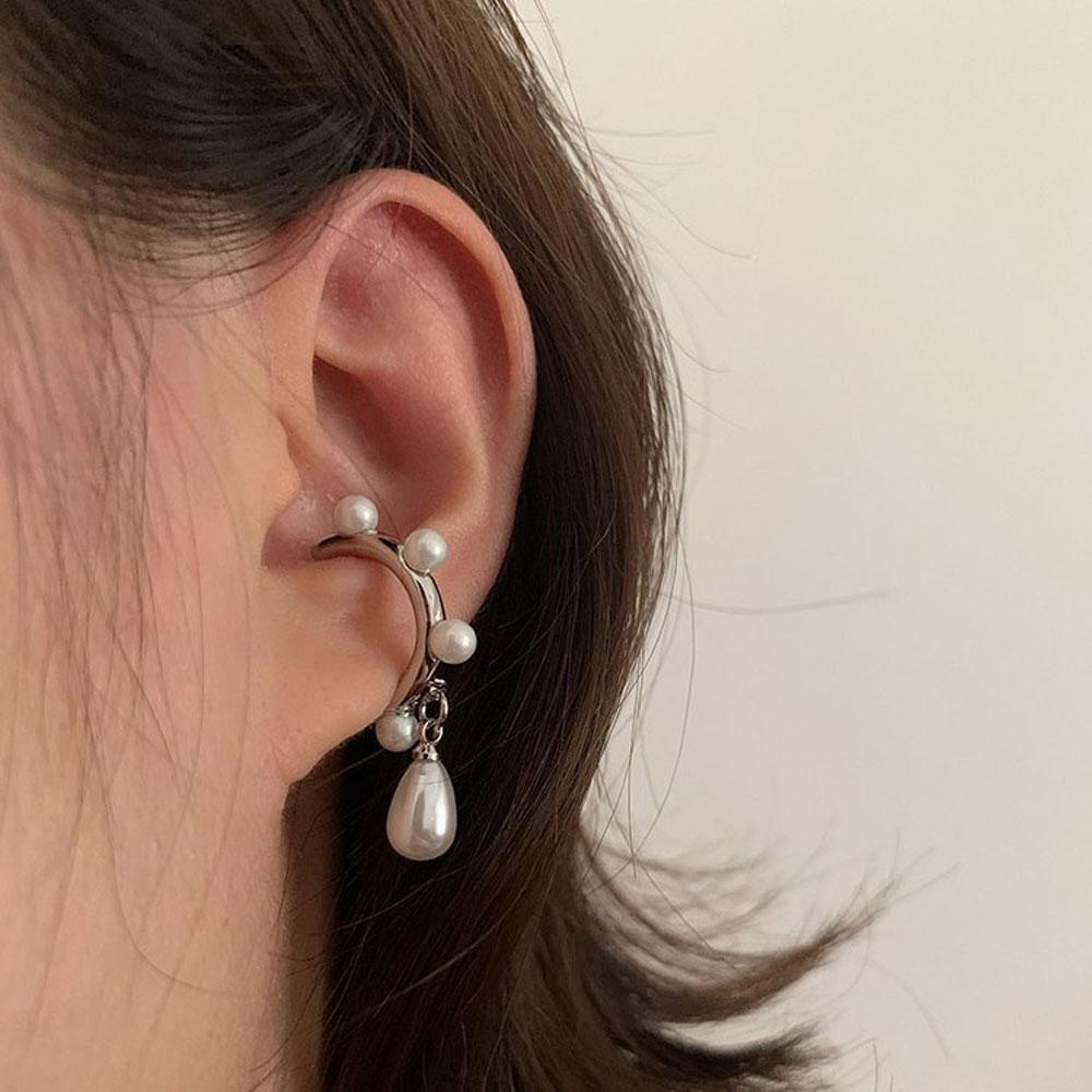 1 Cặp Khuyên Tai Tròn Bằng Kim Loại Thời Trang Dành Cho Nữ