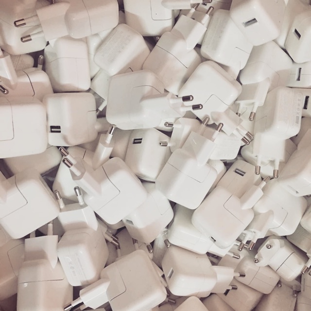Củ sạc iphone 5W zin bóc máy