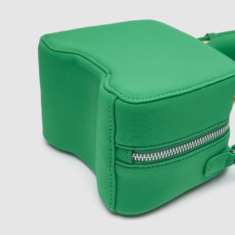 Túi Đeo Chéo Đính Hoa Thời Trang Mới Năm 2022