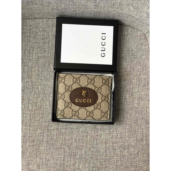 Ví gập đôi cho nam chất liệu da thật thương hiệu thời trang cao cấp Gucci GC thiết kế và màu sắc lịch lãm