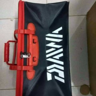 Thùng đựng cá daiwa
