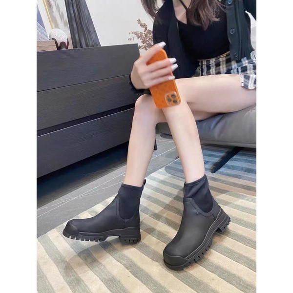 Bốt cổ ngắn zara chất liệu chống thấm nước hàng xuất dư | BigBuy360 - bigbuy360.vn