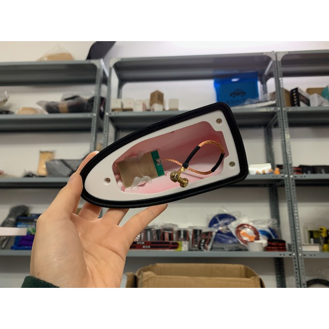  Vây cá mập ô tô, Ăng ten vây cá ô tô gắn đế cao su chống nước trên xe công nghệ Nhật Bản | BigBuy360 - bigbuy360.vn