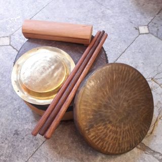 Bộ trống phách trầu văn