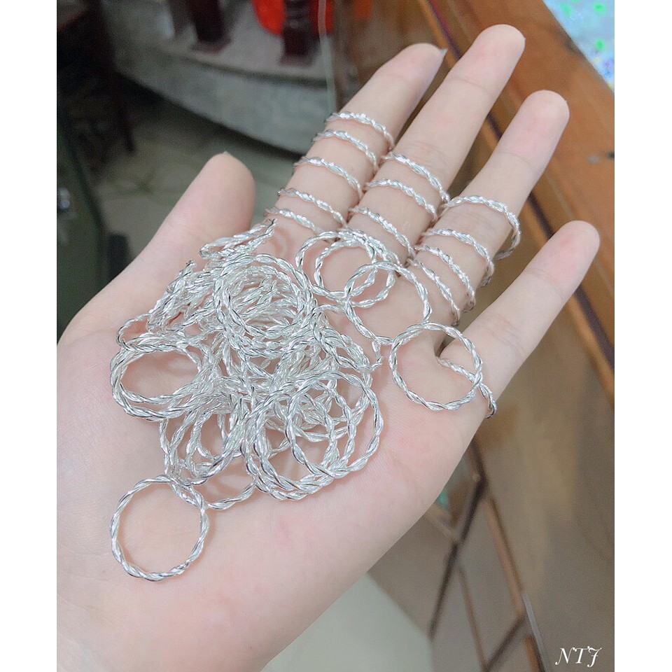 NHẪN VẶN BẠC TA ĐƯỜNG KÍNH 1.7-1.8CM- RE VO DICH