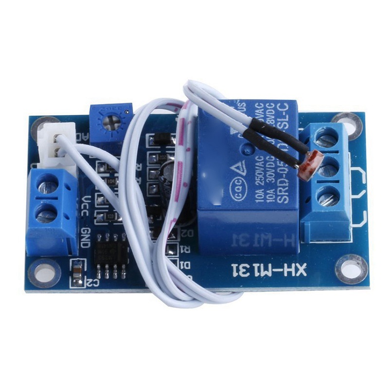 Công Tắc Cảm Biến Ánh Sáng 12V XH-M131