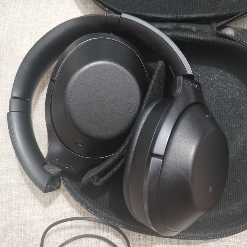 Tai nghe chụp tai Sony MDR 1000X 2nd