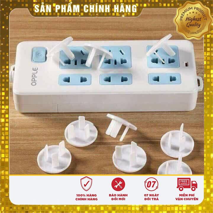 Nút bịch ổ điện 3 chấu che kín các lỗ của ổ cắm hạn chế tối đa tại nạn điện xảy ra do bất cẩn bảo vệ an toàn