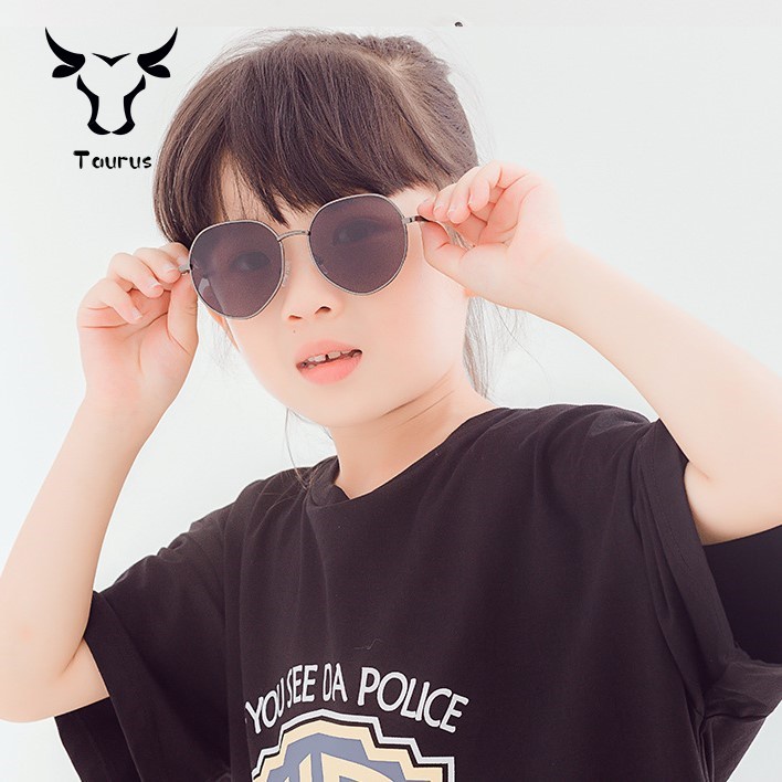 Xu hướng thời trang mới gradient kính râm trẻ em gọng kính đa giác kính trẻ em uv400