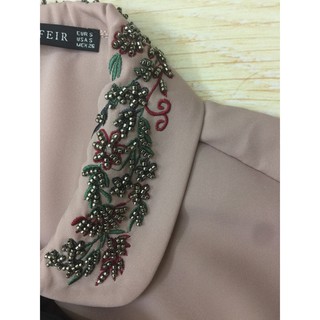 Sơ mi nơ đen cổ thuê đính hạt cườm