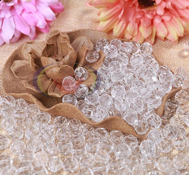 Combo 100 hạt xõ chuỗi đeo tay đủ màu. Tặng 2 mét cước thun xõ chuỗi. Kích thước mỗi hạt 8li