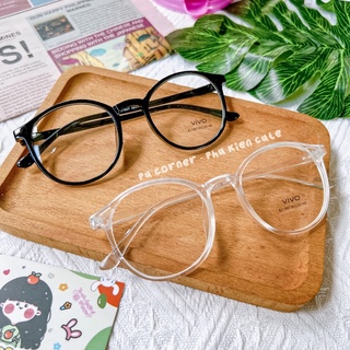 Mắt kính tròn nobita