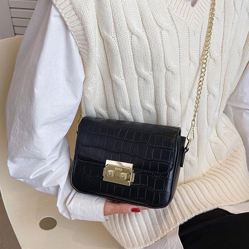 Túi đeo dưới cánh tay IELGY hình vuông cỡ nhỏ phối dây đeo sợi xích thời trang cho nữ