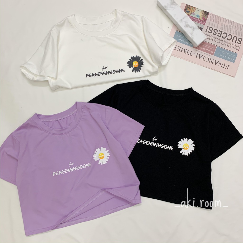 Áo croptop cổ tròn in hình hoa cúc