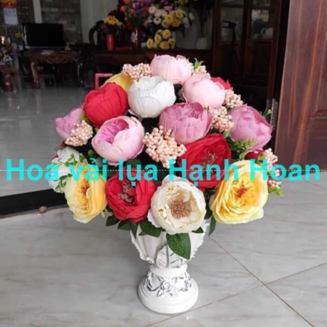 Chùm hoa trà điểm xốp 11 nhánh cao cấp - Hoa giả cao cấp