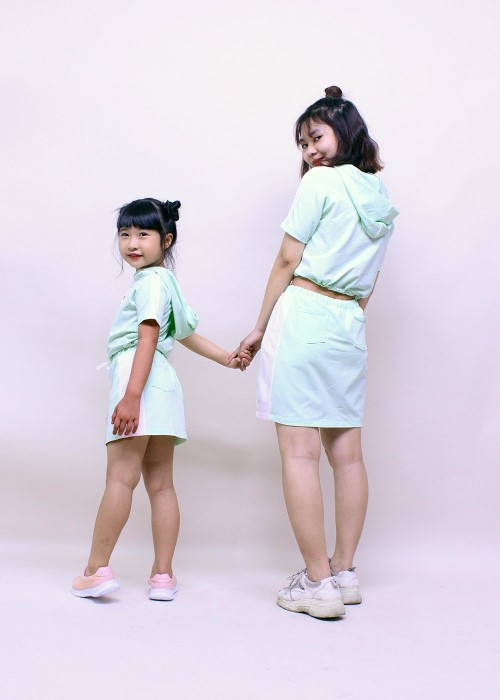 Bộ đồ thun ngắn tay thời trang Jadiny cho bé gái màu xanh ngọc