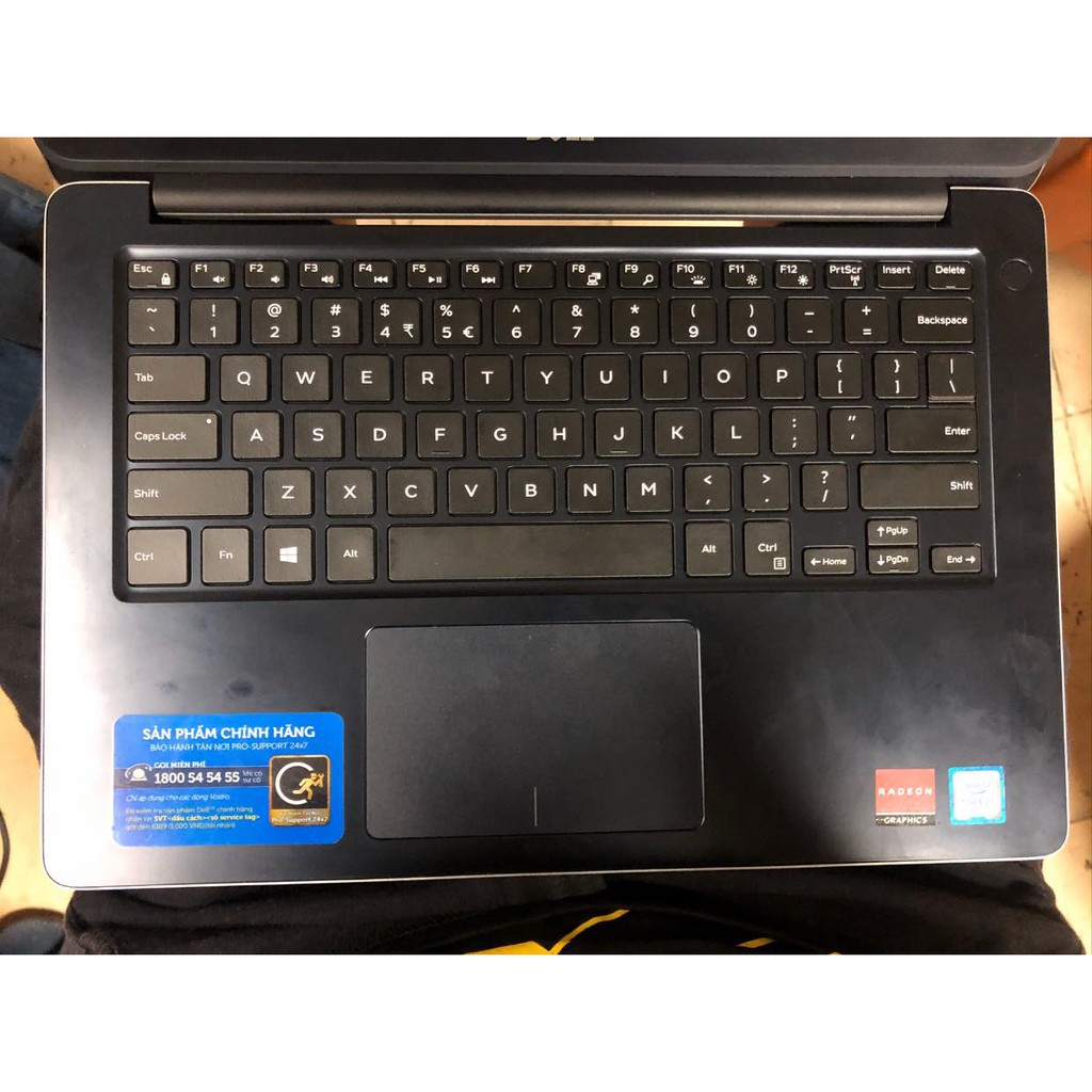 Dell vostro 5370 Core i5 8250U Ram 16G Ssd 256G Vga radeon 530 Máy like new màu bạc