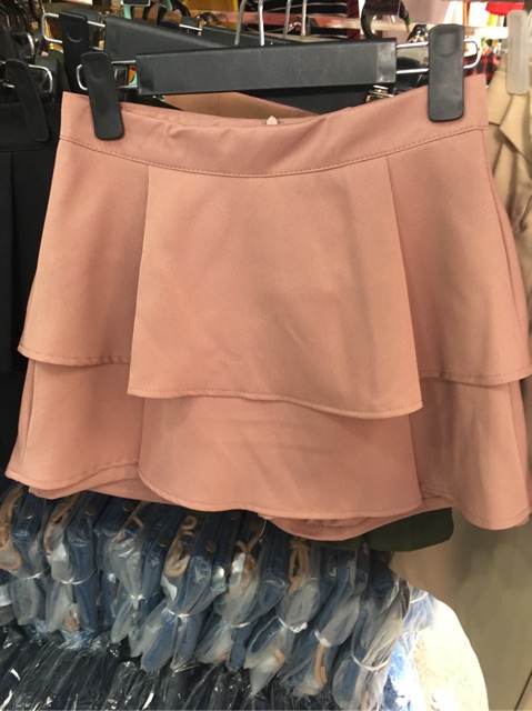 CHÂN VÁY XÒE TẦNG LOẠI ĐẸP MS14027 | BigBuy360 - bigbuy360.vn