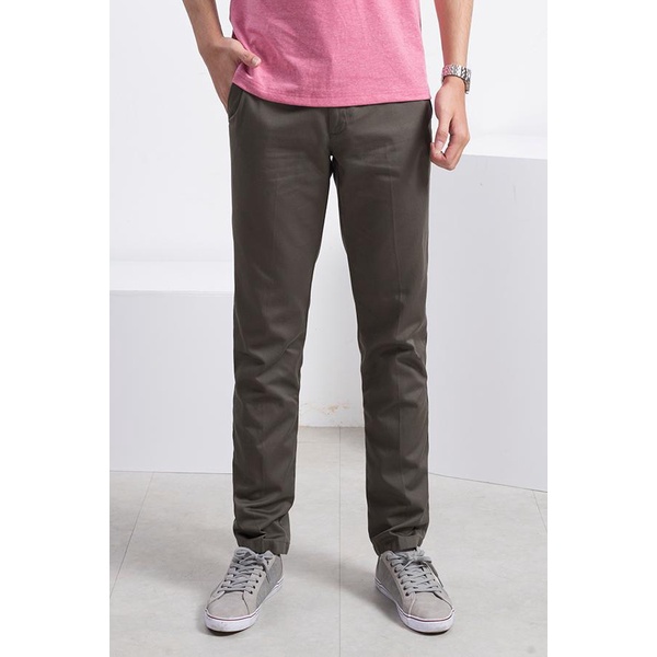 Quần kaki nam Aristino AKK00208 phom regular fit vừa văn chất cotton cao cấp mềm thoáng mát và thấm hút tốt
