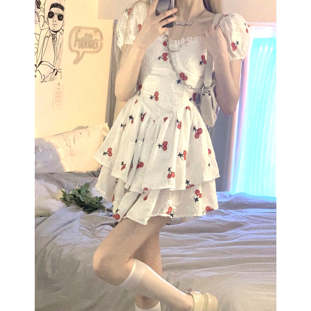 Đầm xòe tay bo phồng thời trang nữ thêu hình trái cherry 2022