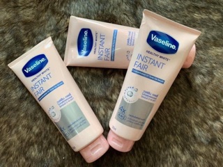 Dưỡng Thể Vaseline 4x 320ml Thái