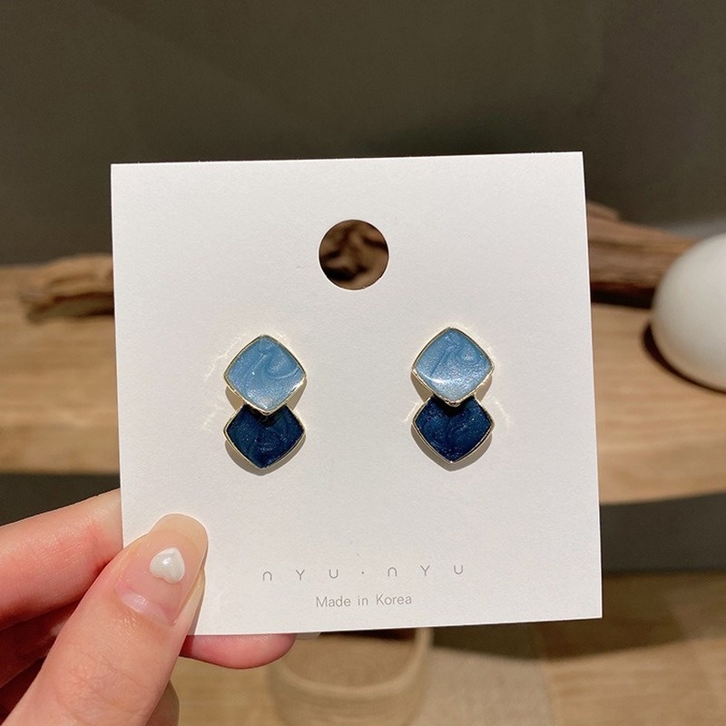 Khuyên tai hình vuông màu xanh dương phong cách Pháp mùa thu đông cho nữ