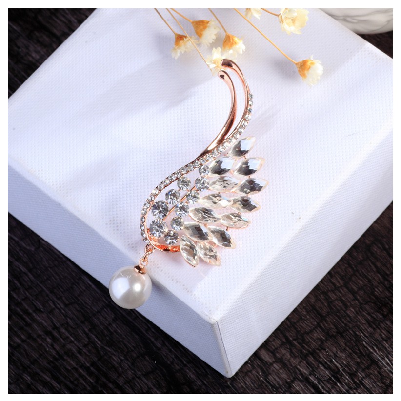 Bộ sưu tập cài áo đính đá sang trọng đôi cánh GC336 và các mẫu khác