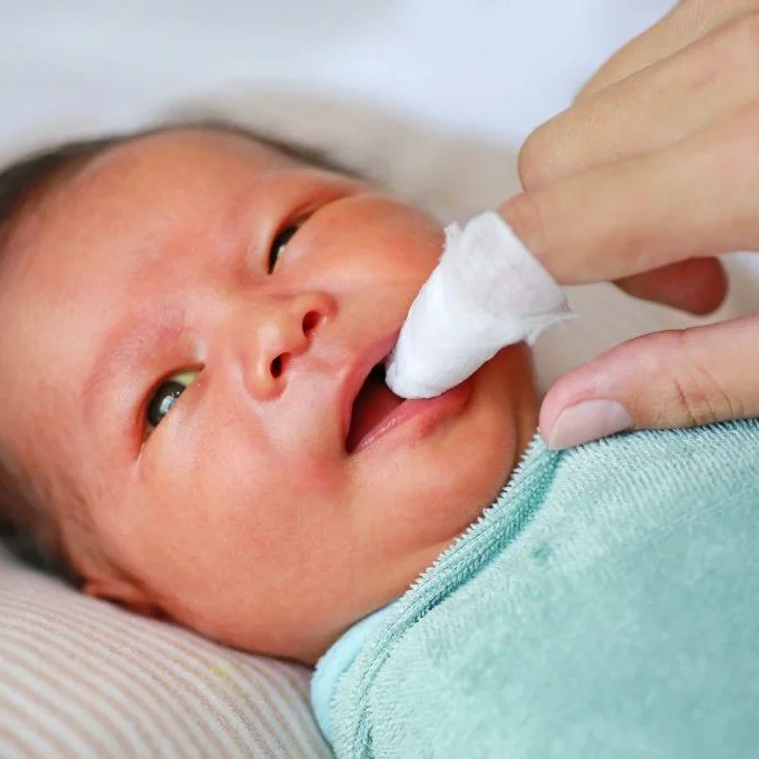 Combo 50 miếng gạc rơ lưỡi Đông Fa vệ sinh khoang miệng cho bé (RLDF50)