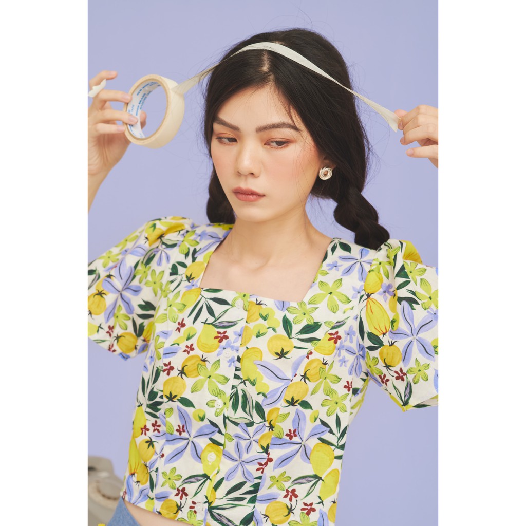 Happy Zoo - Áo crop cổ vuông hoa lá | BigBuy360 - bigbuy360.vn