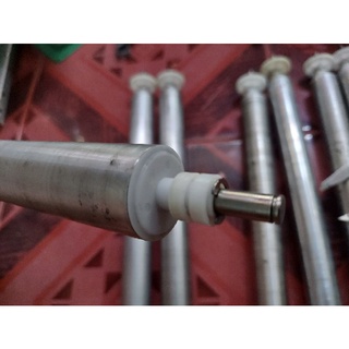 Rulo nhôm phi 33mm,dài 335mm,trục 8mm