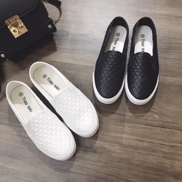 Giày slip on vảy cá