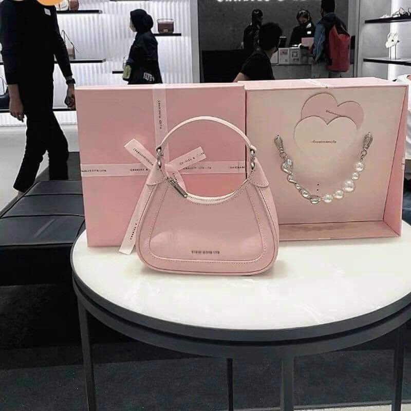 Túi Cao cấp Charles & Keith