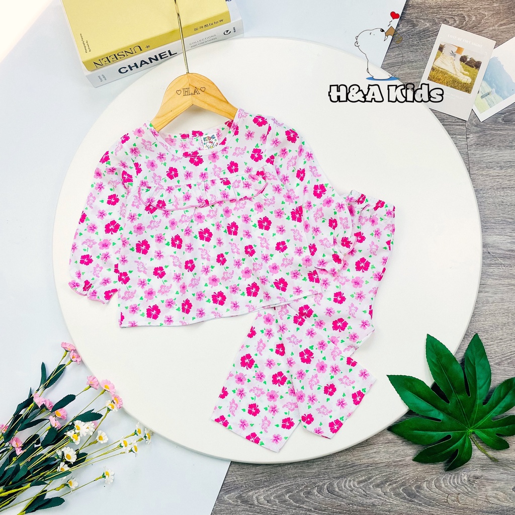 Đồ bộ dài vải tôn (tole - lanh) 2 da loại 1 kiểu bèo ngực nút sau họa tiết xinh xắn cho Bé Gái 8-18kg - MeGauu