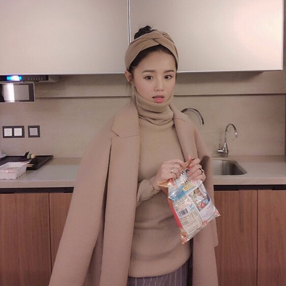 Xiaozhainv Băng Đô Cài Tóc Màu Trơn Đơn Giản Xinh Xắn Cho Nữ